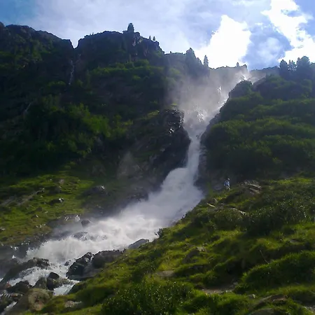 Peer Нойштифт-им-Штубайталь