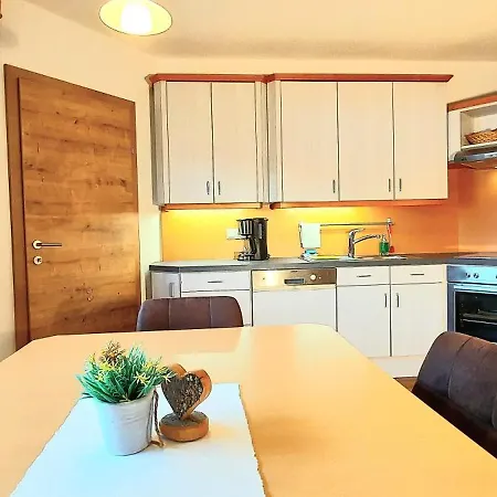 Peer * Нойштифт-им-Штубайталь