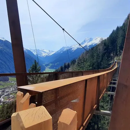 Peer * Нойштифт-им-Штубайталь