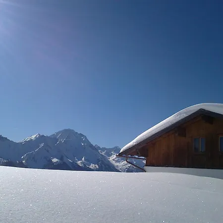 Apartament Peer